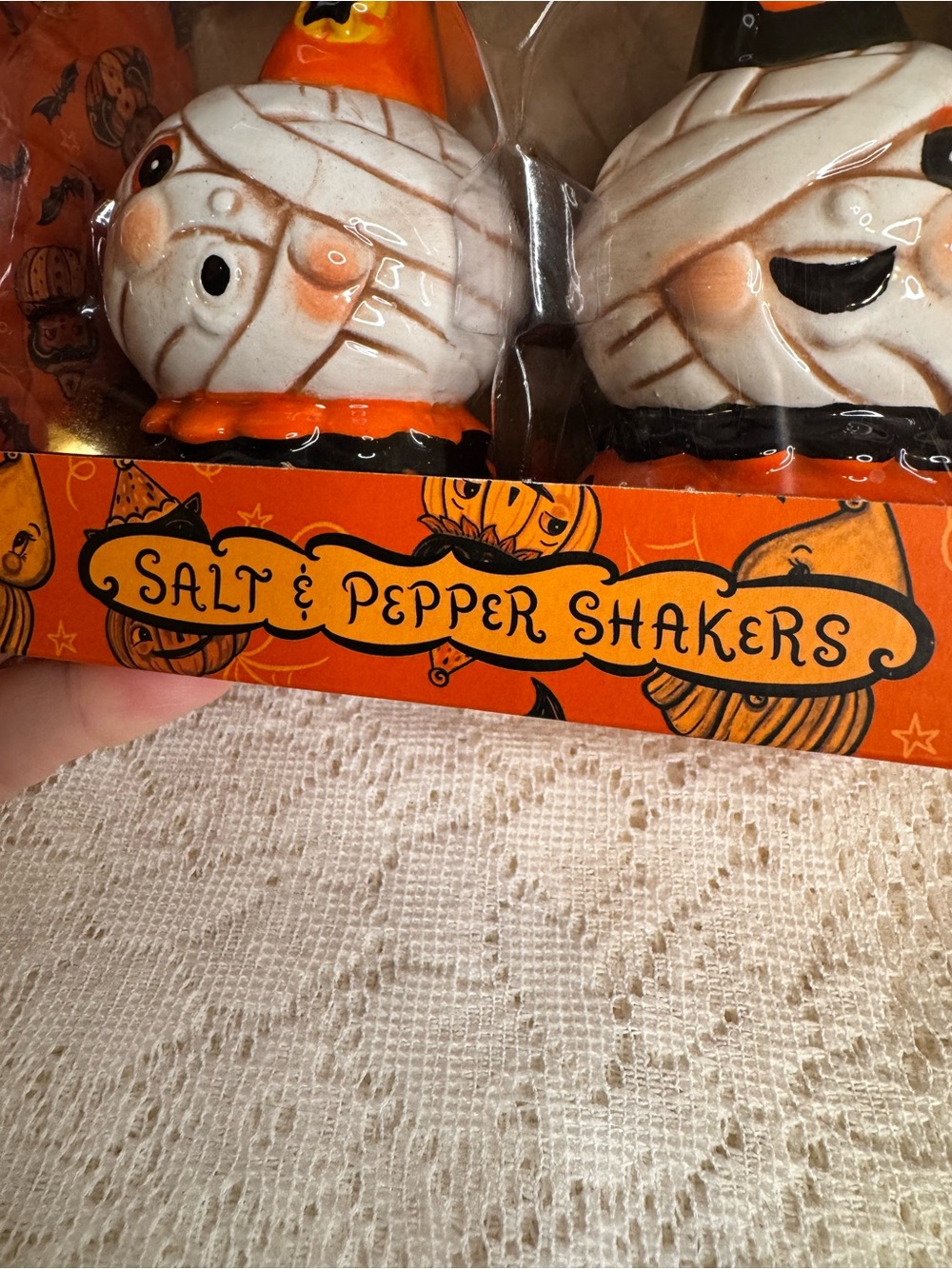 Design by Johanna Parker Halloween Mummy Salt & Pepper Shakers NIB New in Box - Picture 5 of 9